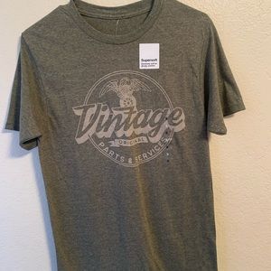 MENS SMALL T SHIRT, NWT, SOFT